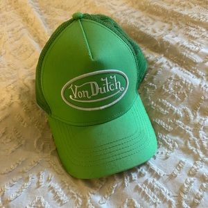 Green Von Dutch hat